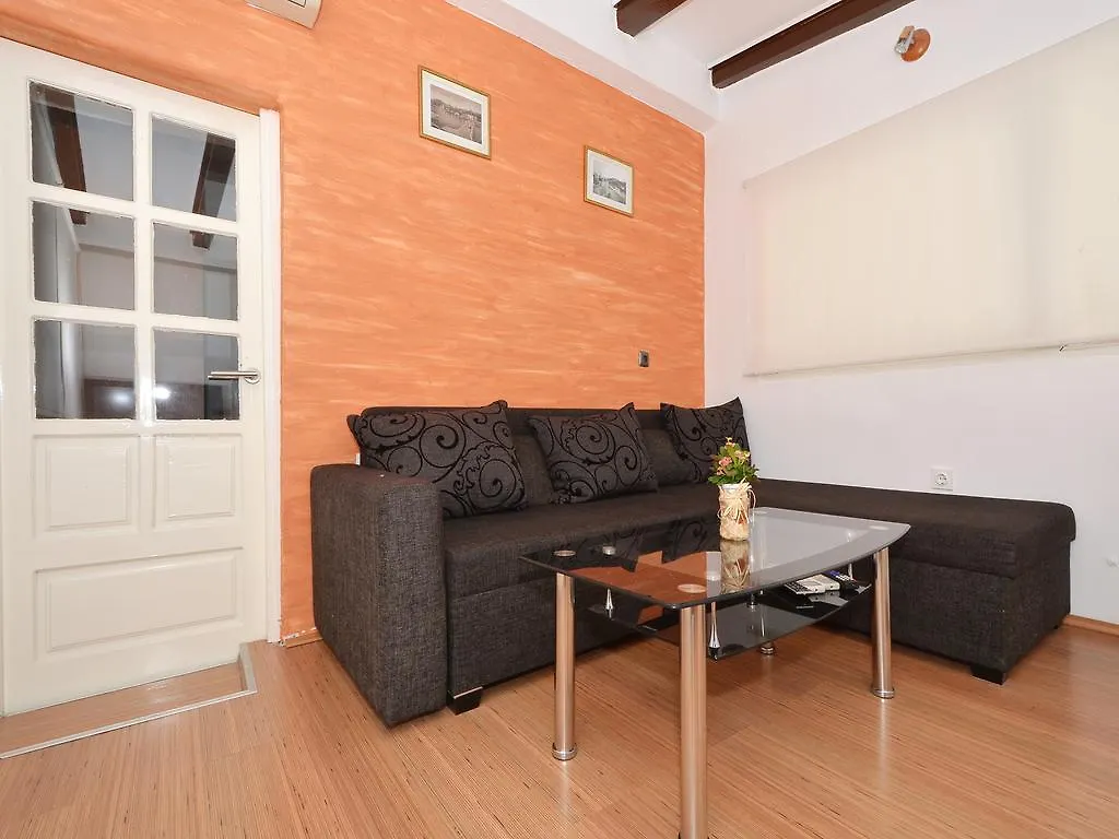 Apartment Nikolina Trogir 0*,  Croatia