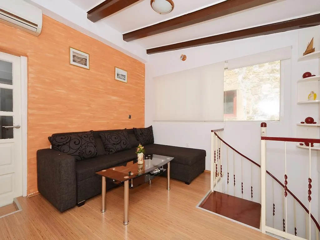 Apartment Nikolina Trogir