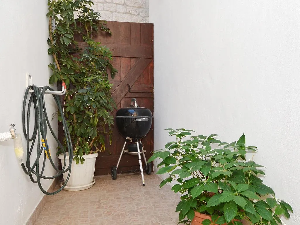 Apartment Nikolina Trogir