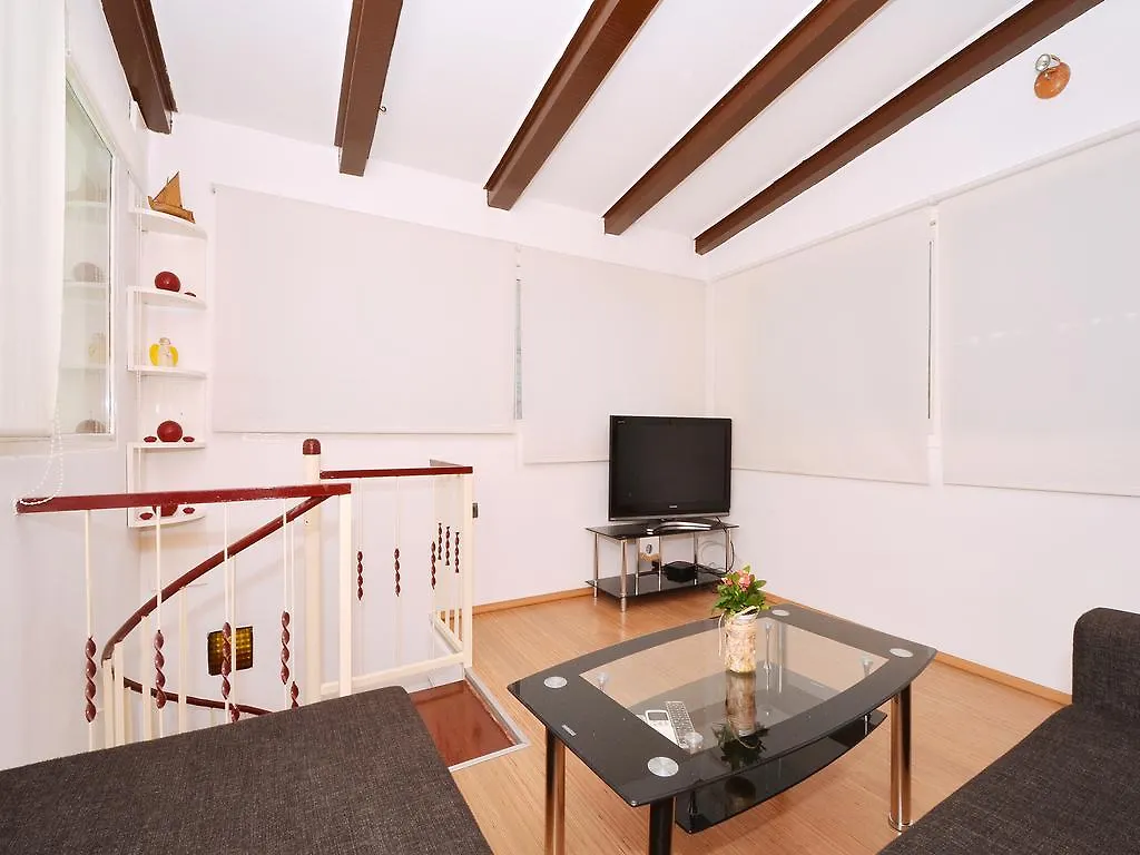 Apartment Nikolina Trogir 0*,  Croatia